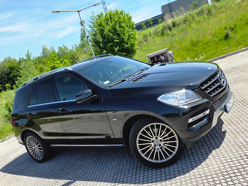 Zdjęcie: 2012 Mercedes-Benz ML Klasa