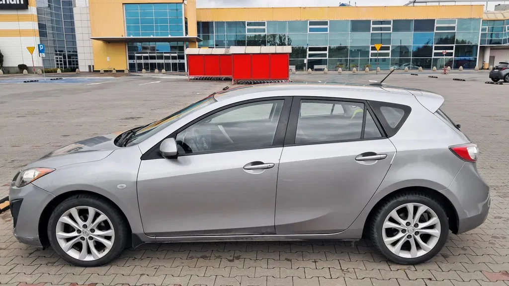 Zdjęcie: 2009 Mazda 3