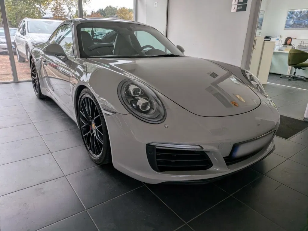 Zdjęcie: 2018 Porsche 911