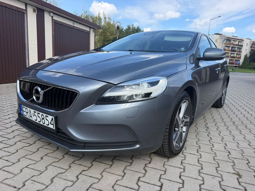 Zdjęcie: 2017 Volvo V40