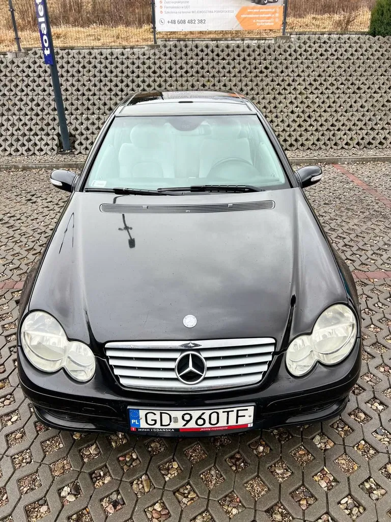 Zdjęcie: 2004 Mercedes-Benz C Klasa