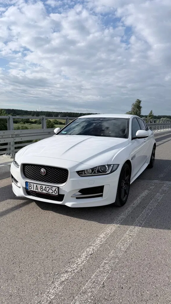 Zdjęcie: 2017 Jaguar XE