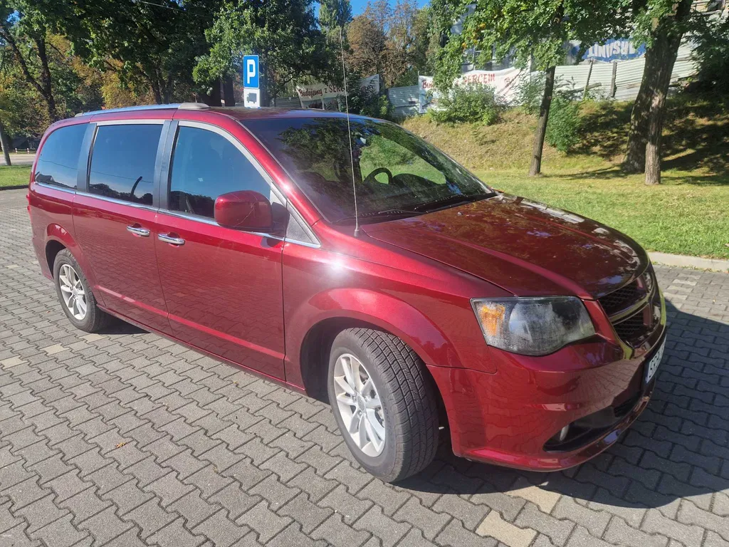 Zdjęcie: 2018 Dodge Caravan