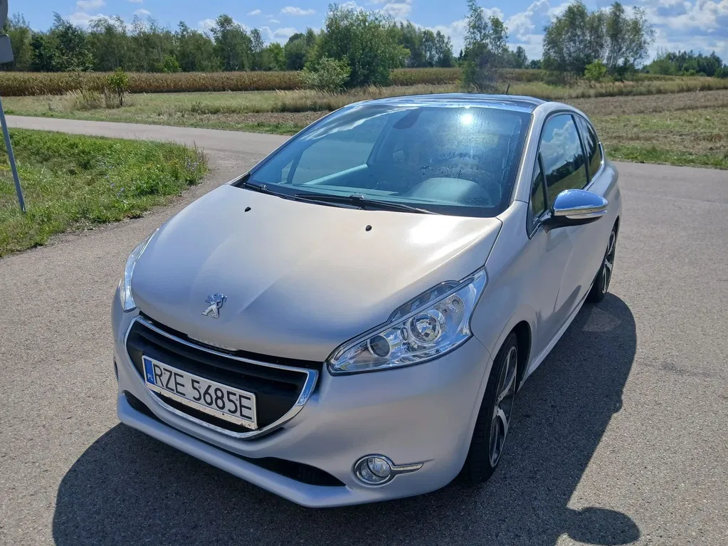 Zdjęcie: 2012 Peugeot 208