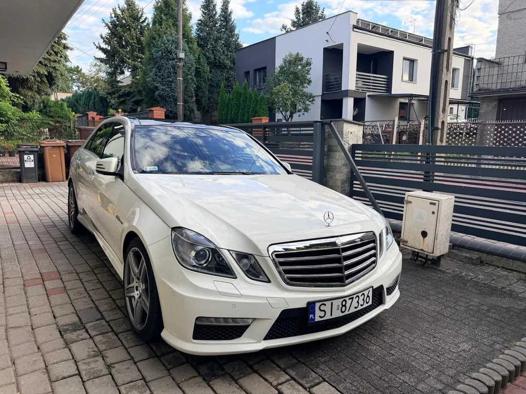 Zdjęcie: 2009 Mercedes-Benz E Klasa