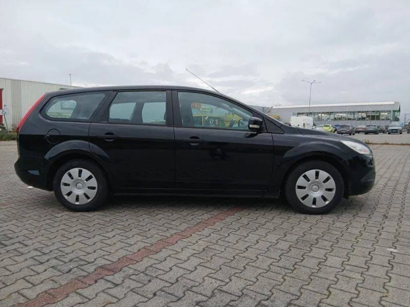 Zdjęcie: 2010 Ford Focus