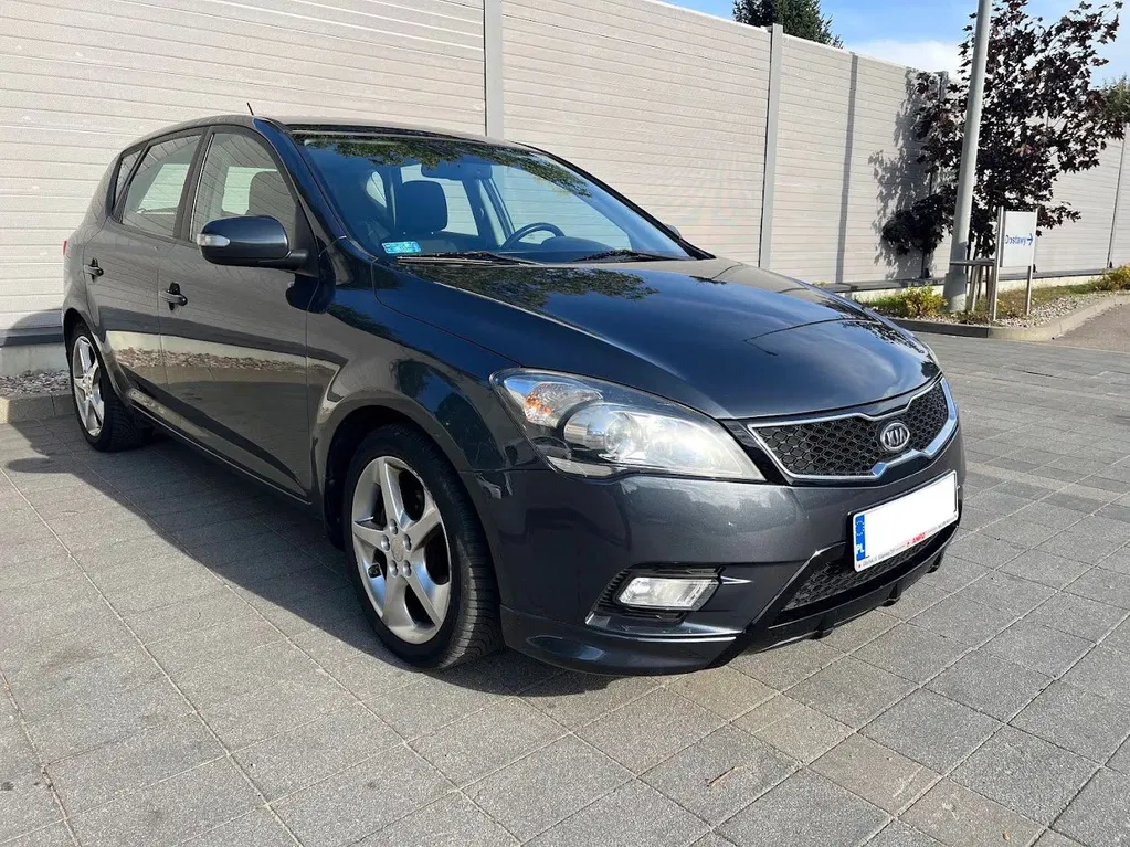 Zdjęcie: 2011 Kia Cee'd