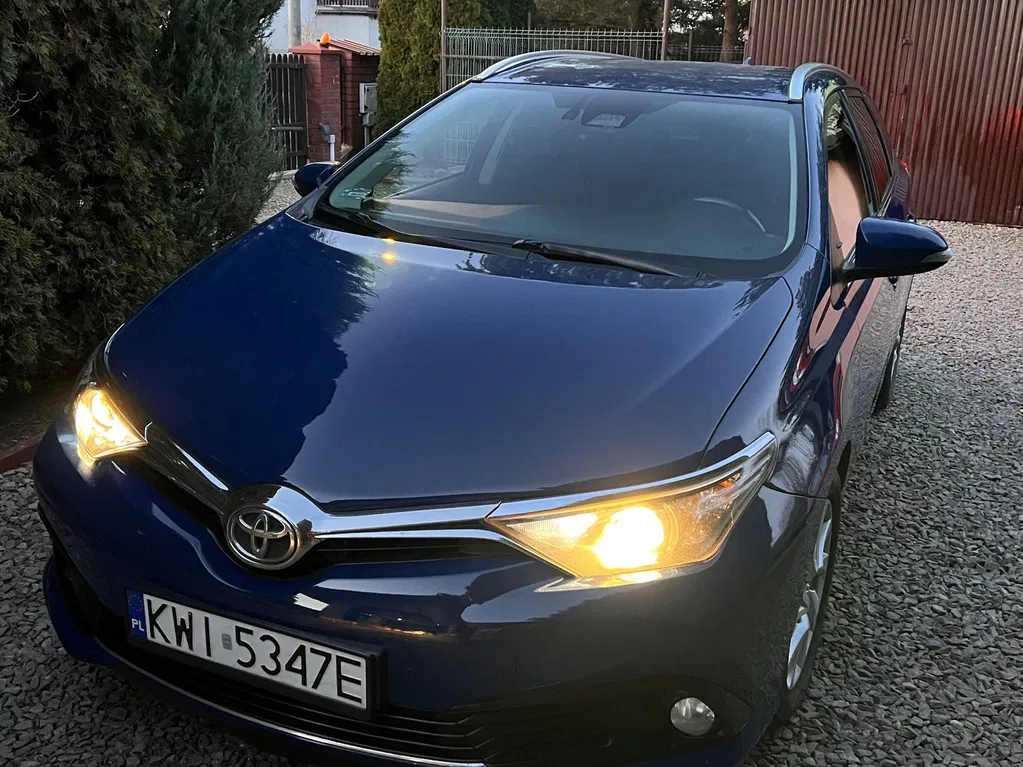Zdjęcie: 2017 Toyota Auris
