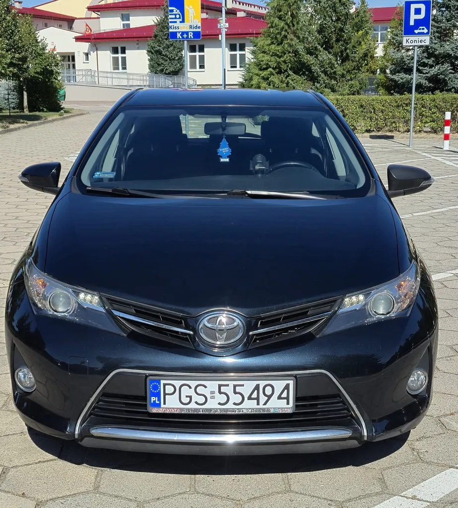 Zdjęcie: 2013 Toyota Auris