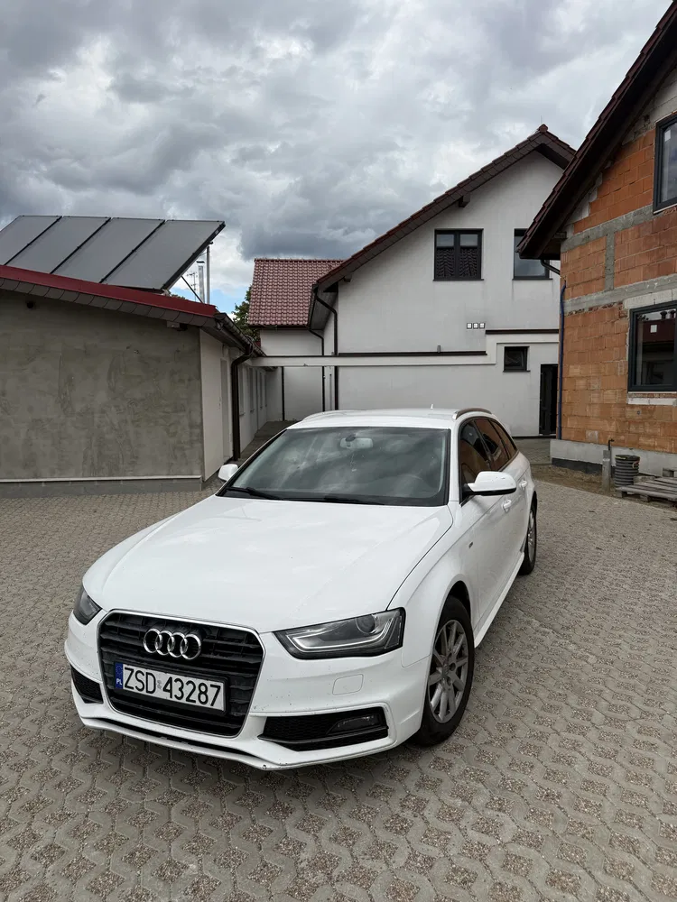 Zdjęcie: 2014 Audi A4Limousine