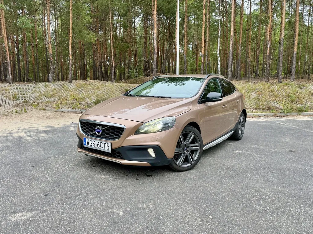 Zdjęcie: 2014 Volvo V40