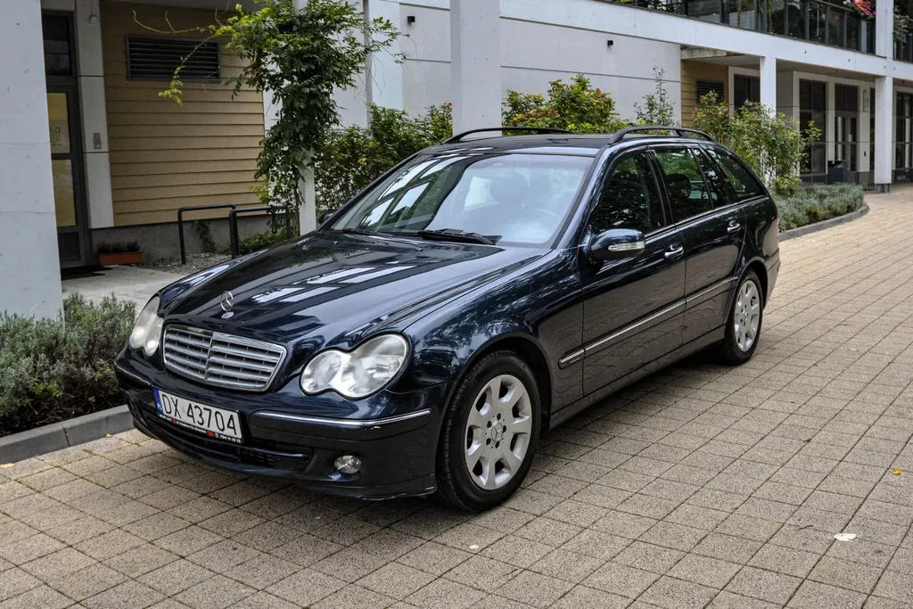 Zdjęcie: 2005 Mercedes-Benz C Klasa