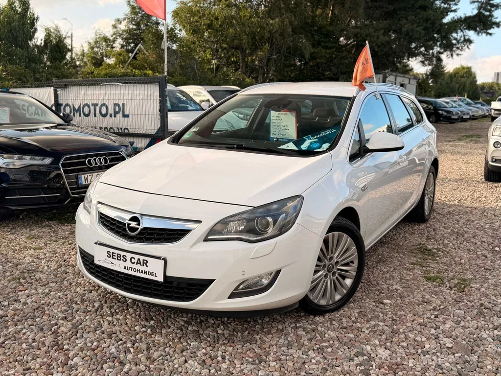 Zdjęcie: 2011 Opel Astra