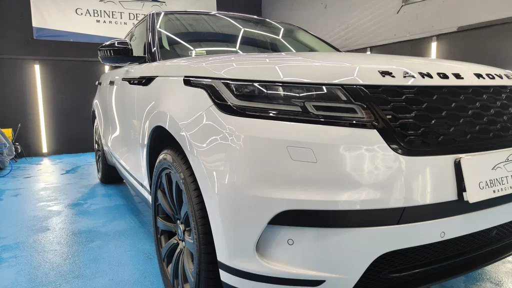 Zdjęcie: 2020 Land Rover Range Rover Velar