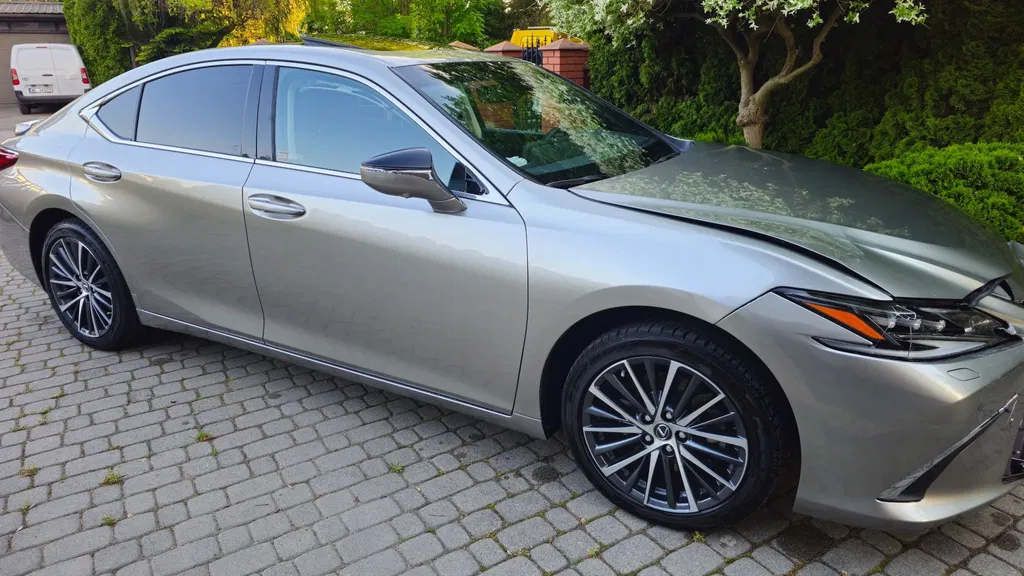 Zdjęcie: 2023 Lexus ES