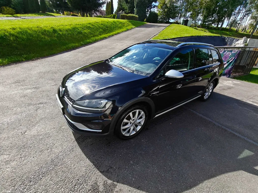 Zdjęcie: 2016 Volkswagen Golf Alltrack