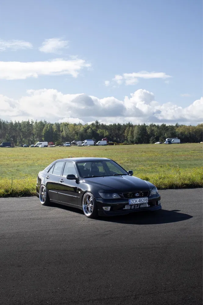 Zdjęcie: 2002 Lexus IS200