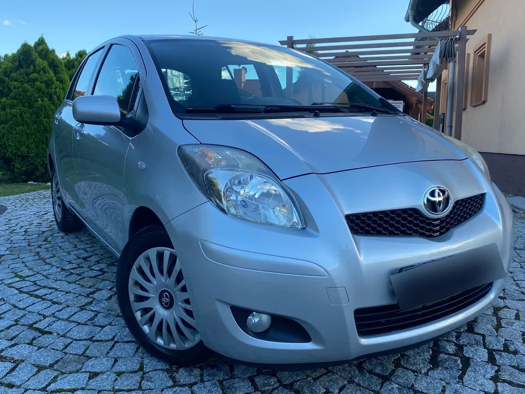 Zdjęcie: 2010 Toyota Yaris