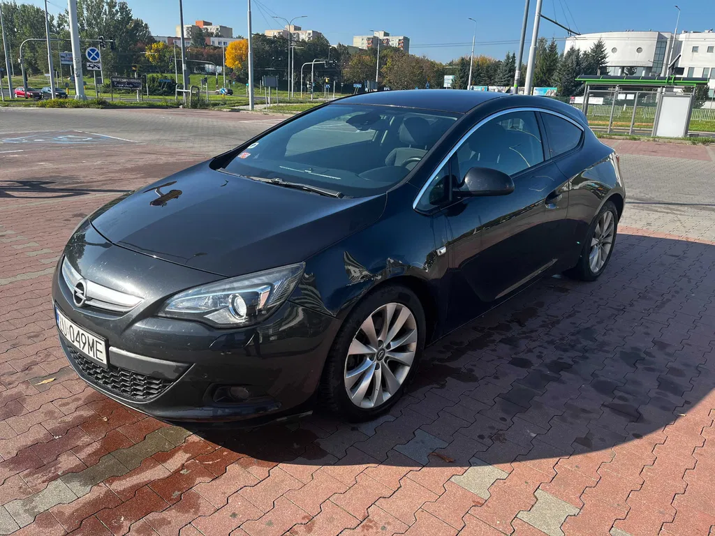 Zdjęcie: 2012 Opel Astra