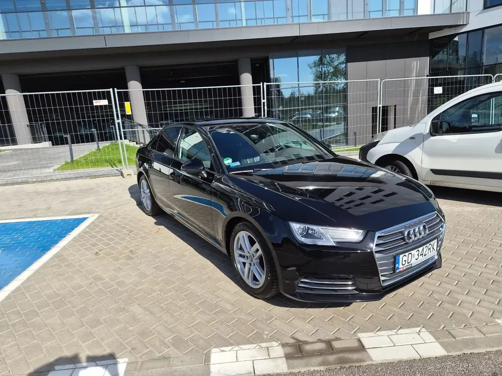 Zdjęcie: 2017 Audi A4Limousine