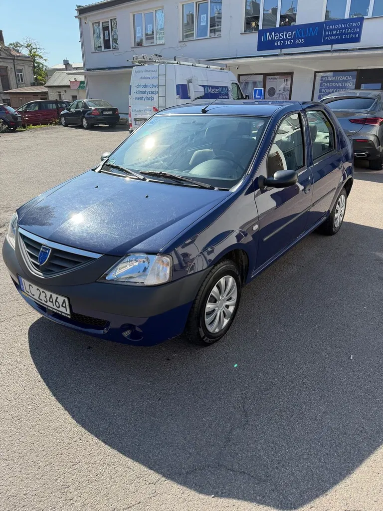 Zdjęcie: 2007 Dacia Logan