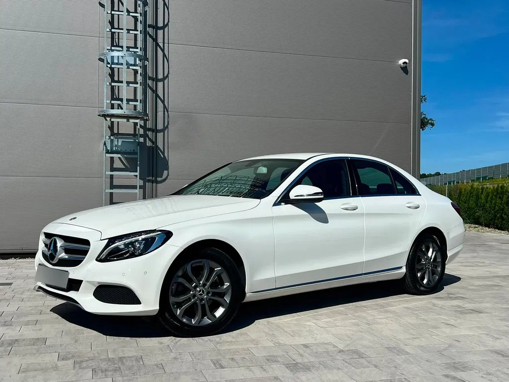 Zdjęcie: 2017 Mercedes-Benz C Klasa