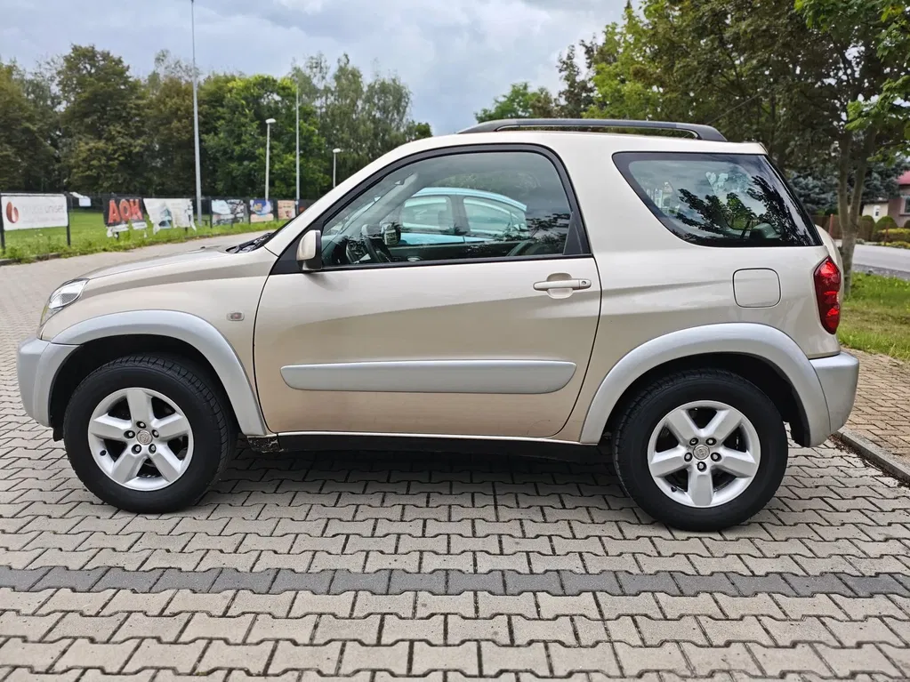 Zdjęcie: 2004 Toyota RAV-4