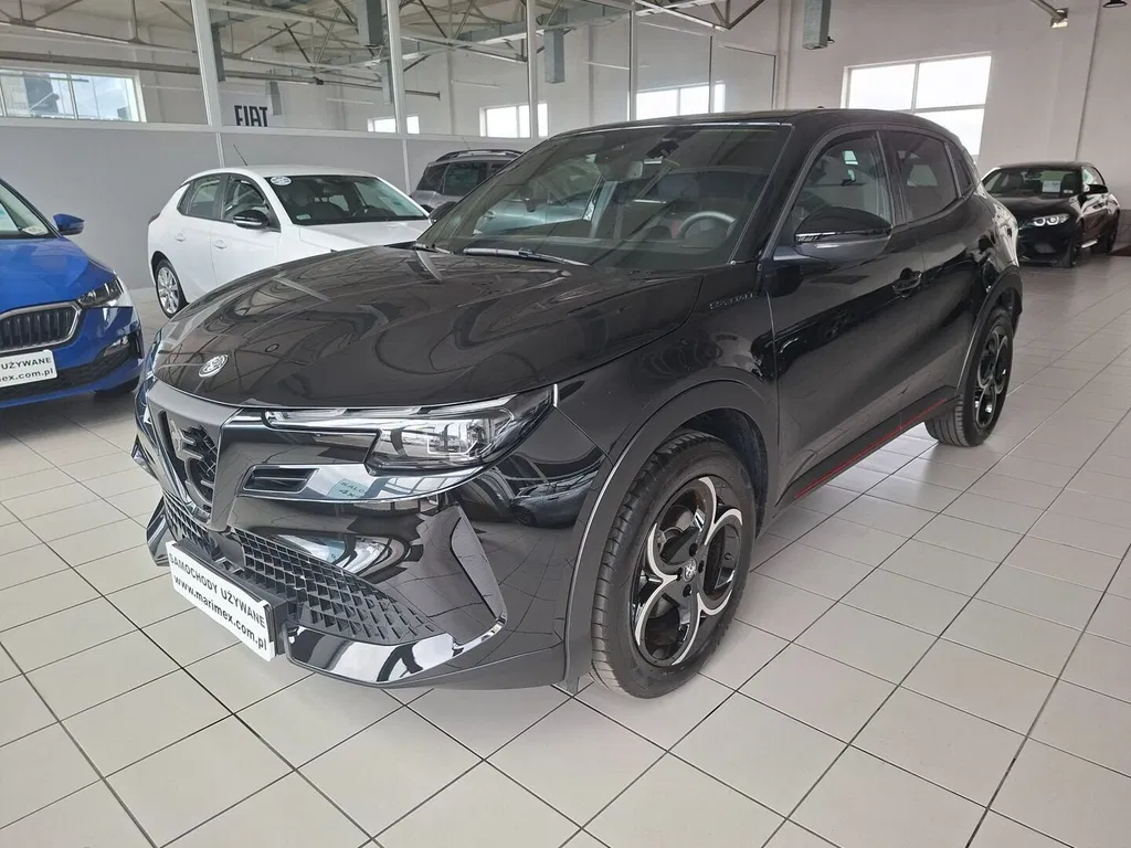 Zdjęcie: 2025 Alfa Romeo Junior