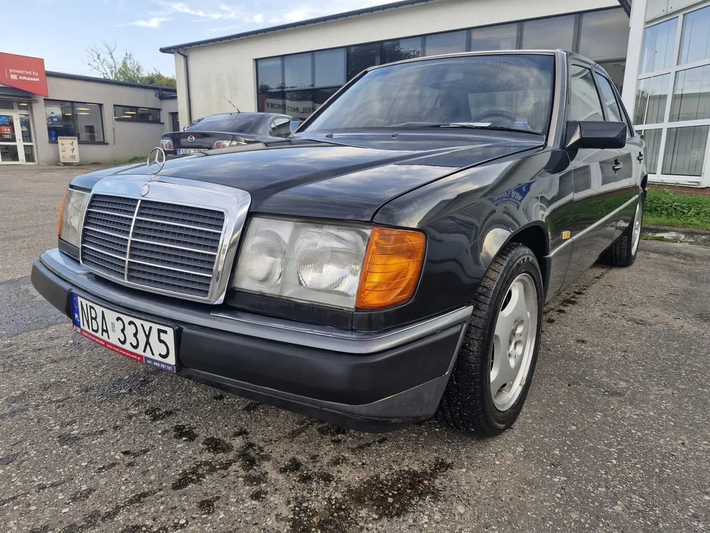 Zdjęcie: 1989 Mercedes-Benz E Klasa