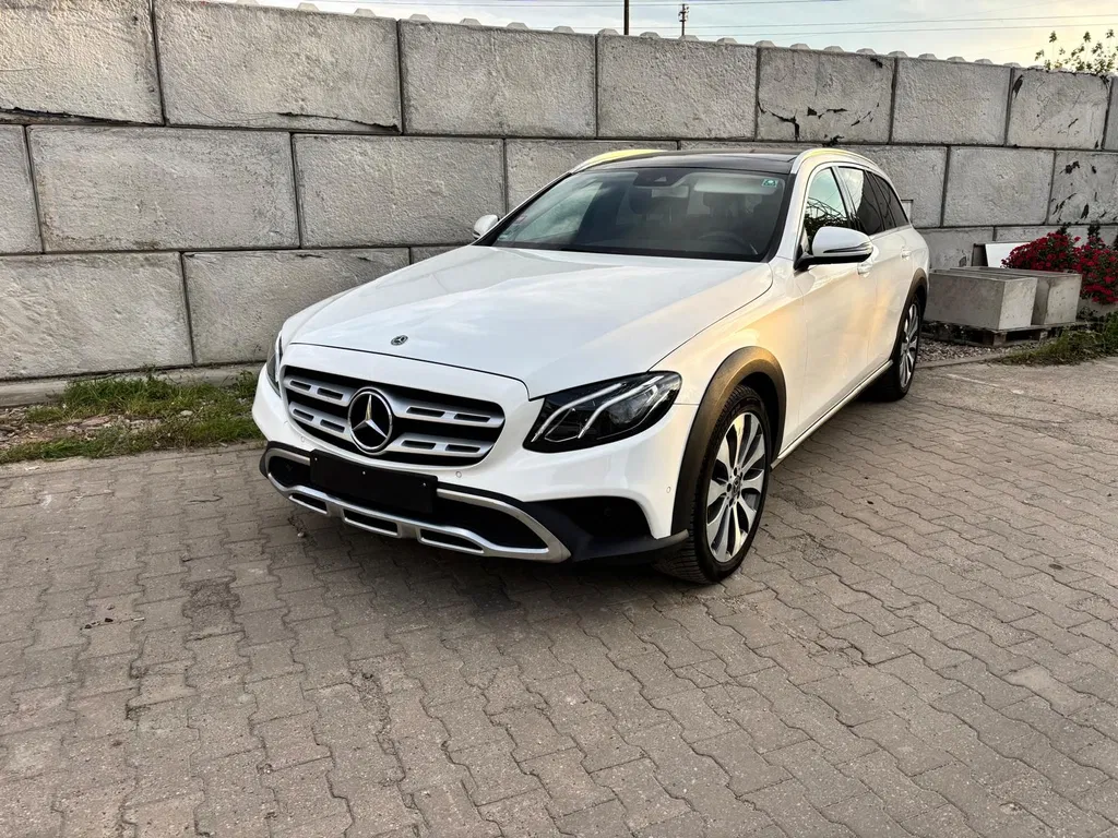 Zdjęcie: 2018 Mercedes-Benz E Klasa