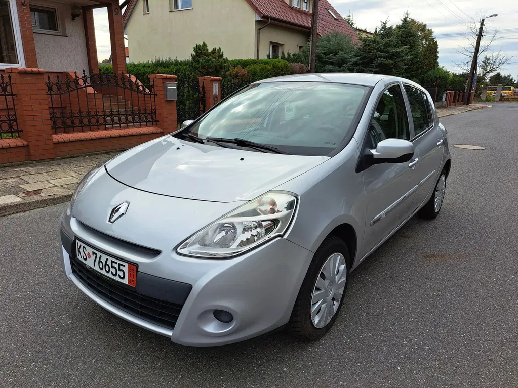 Zdjęcie: 2012 Renault Clio
