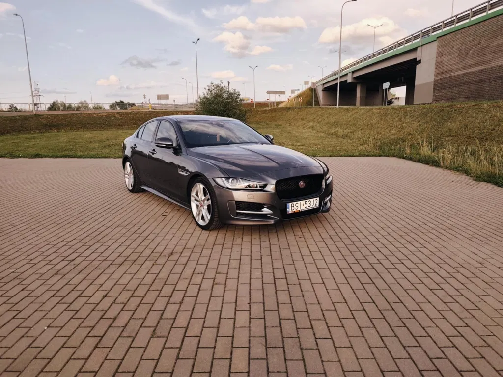 Zdjęcie: 2016 Jaguar XE