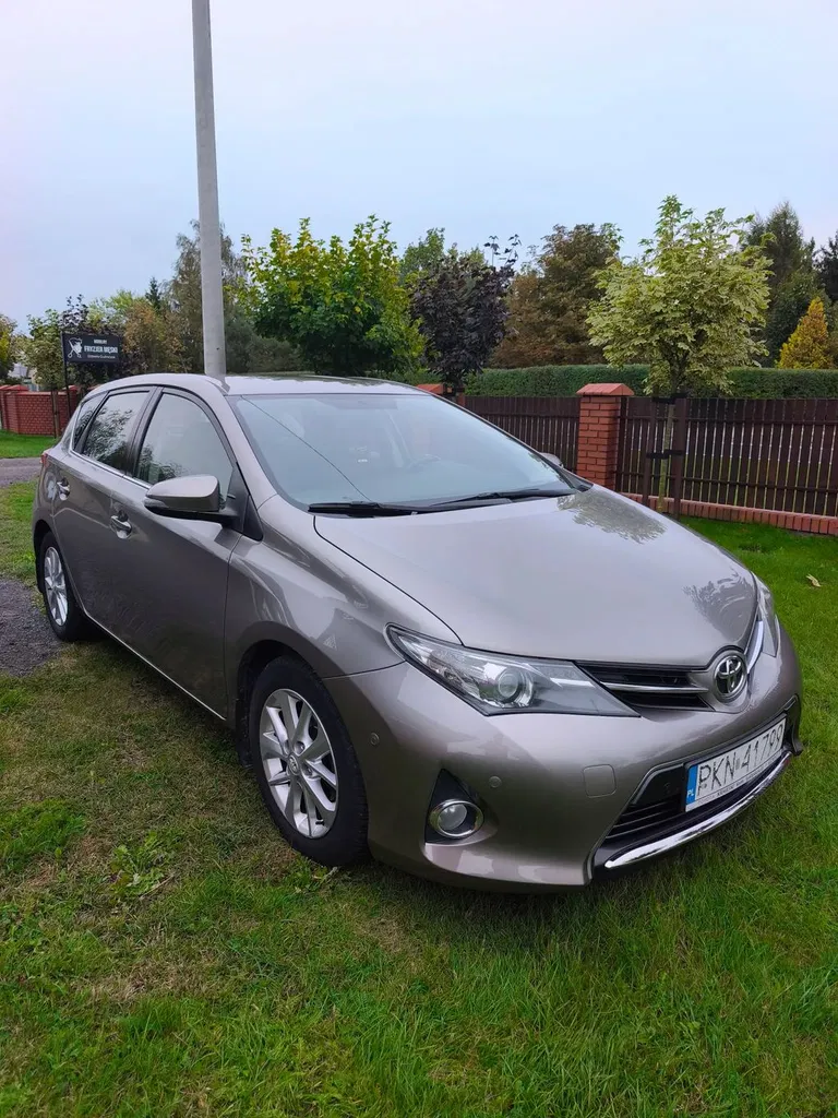 Zdjęcie: 2014 Toyota Auris