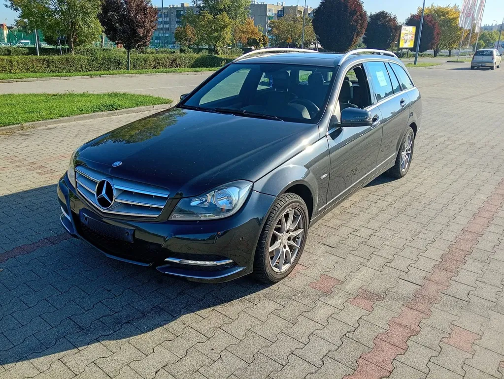 Zdjęcie: 2012 Mercedes-Benz C Klasa
