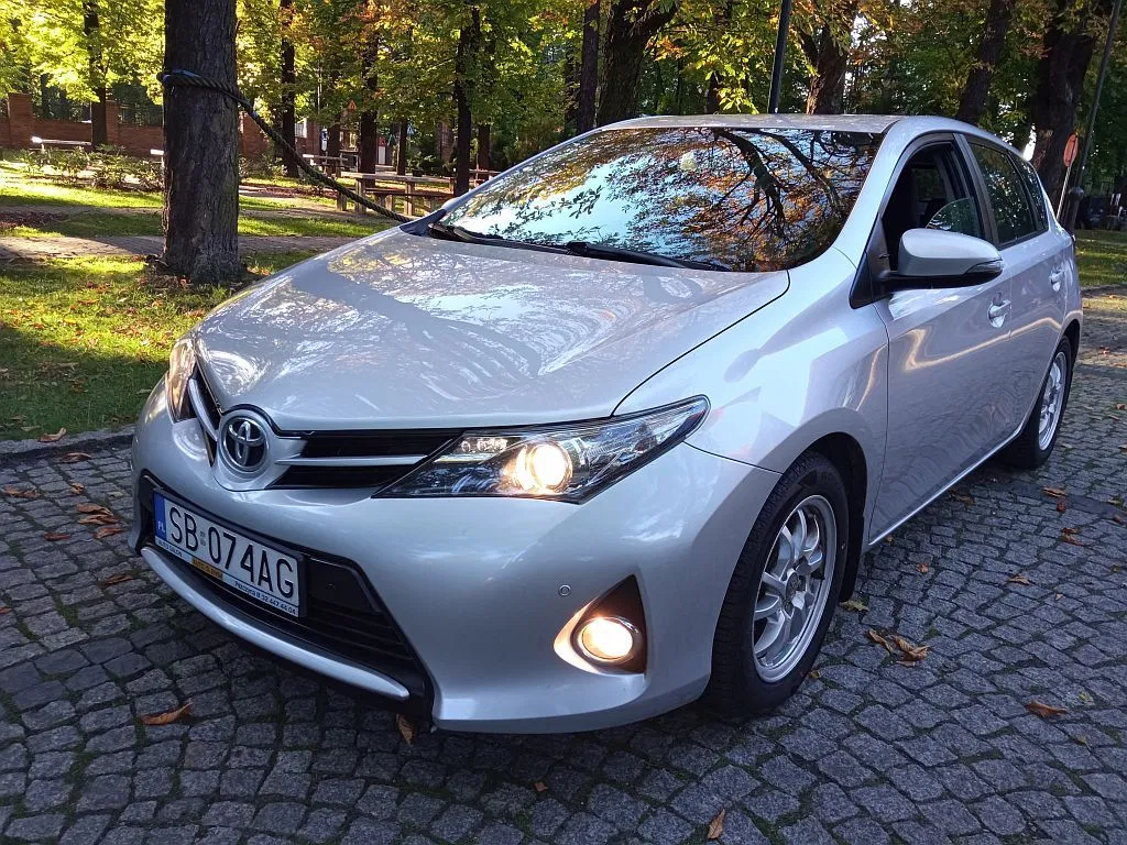 Zdjęcie: 2014 Toyota Auris