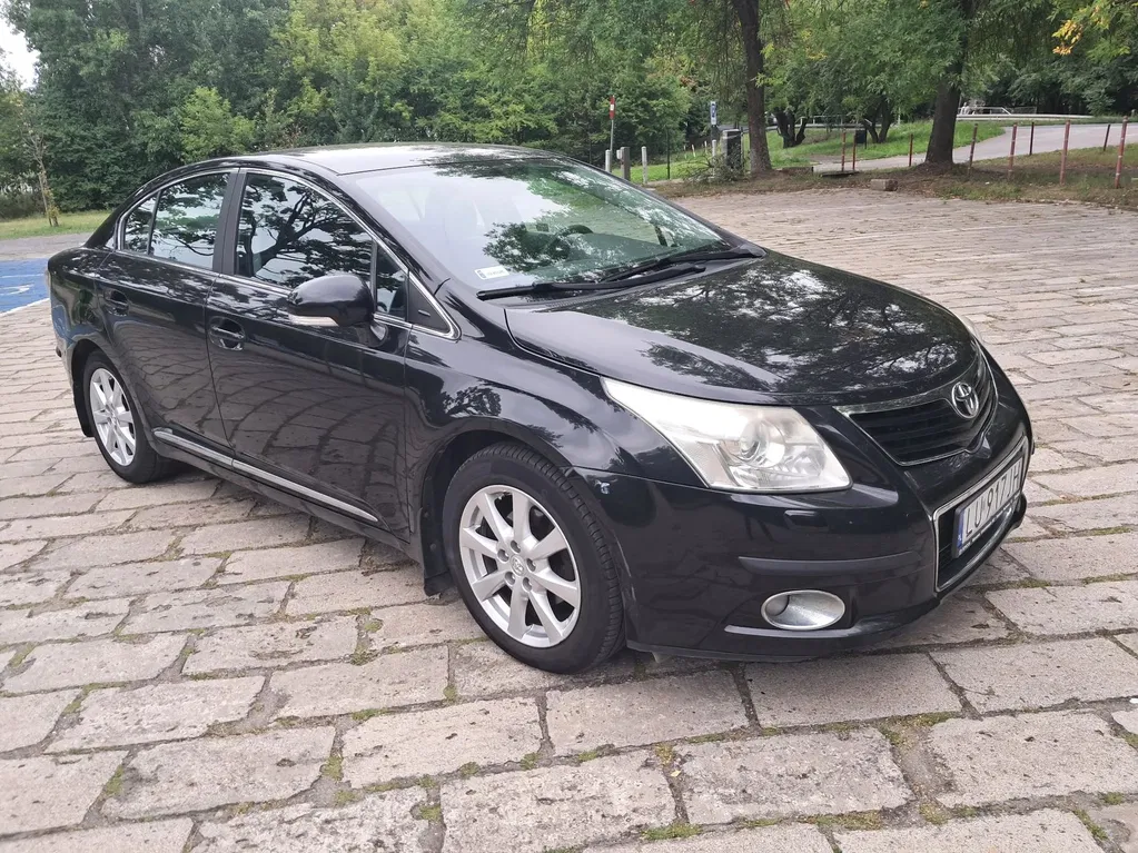 Zdjęcie: 2011 Toyota Avensis