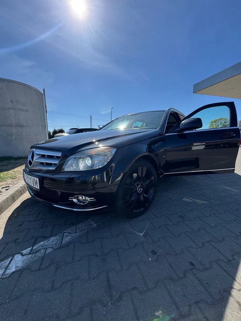 Zdjęcie: 2008 Mercedes-Benz C Klasa