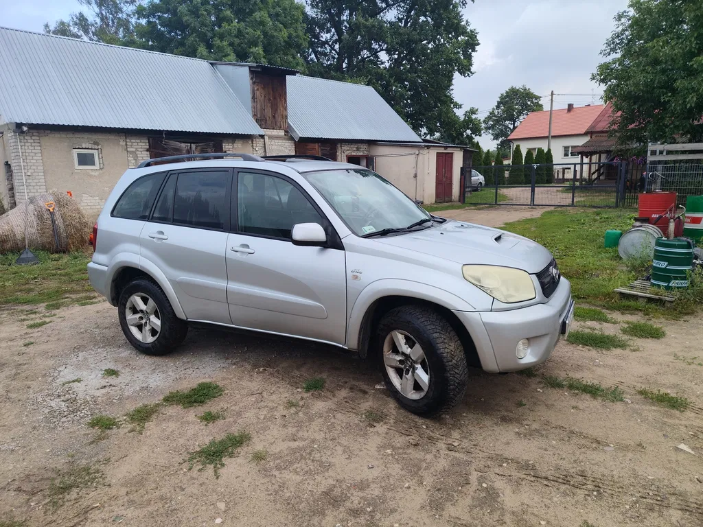 Zdjęcie: 2005 Toyota RAV-4