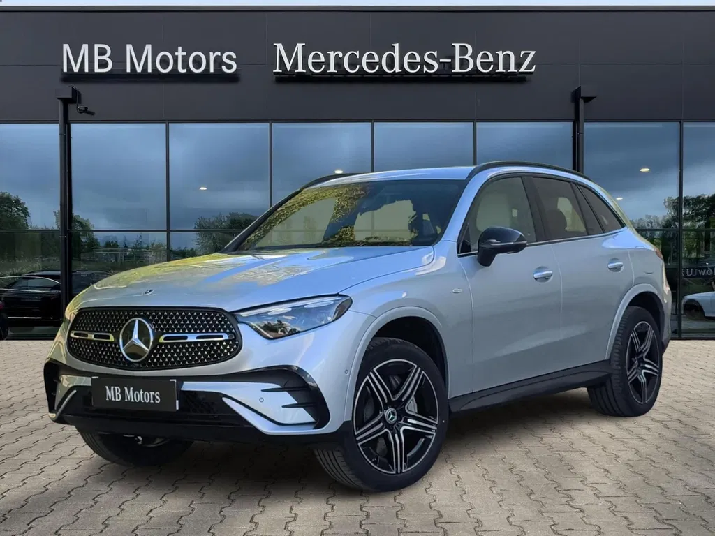 Zdjęcie: 2025 Mercedes-Benz GLC