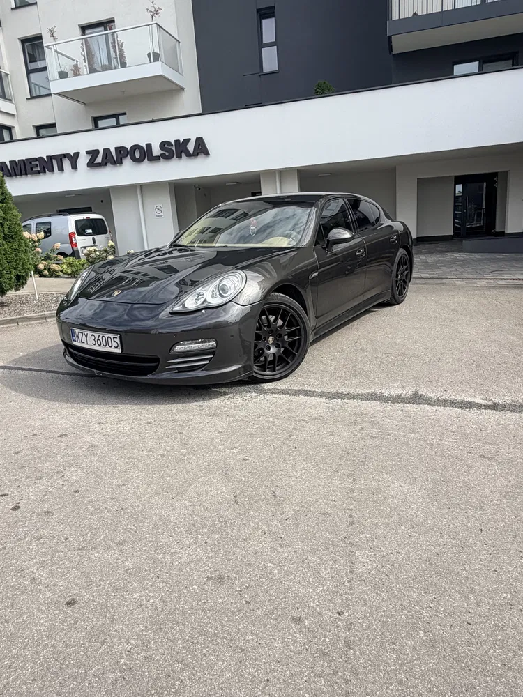 Zdjęcie: 2011 Porsche Panamera