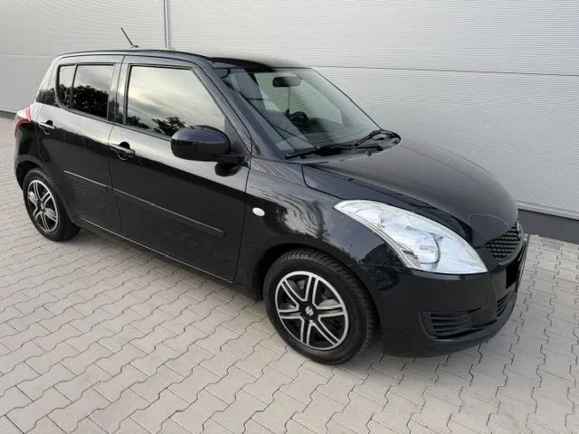 Zdjęcie: 2011 Suzuki Swift