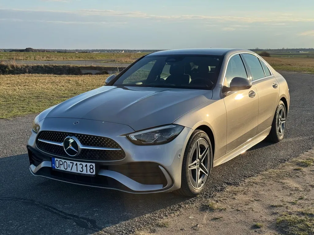 Zdjęcie: 2021 Mercedes-Benz C Klasa
