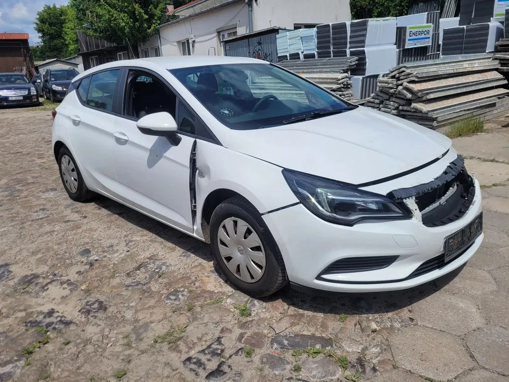 Zdjęcie: 2016 Opel Astra