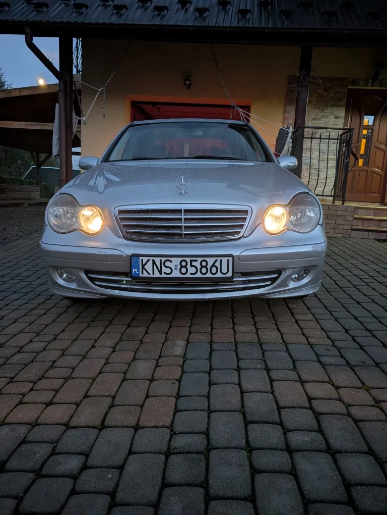 Zdjęcie: 2004 Mercedes-Benz C Klasa