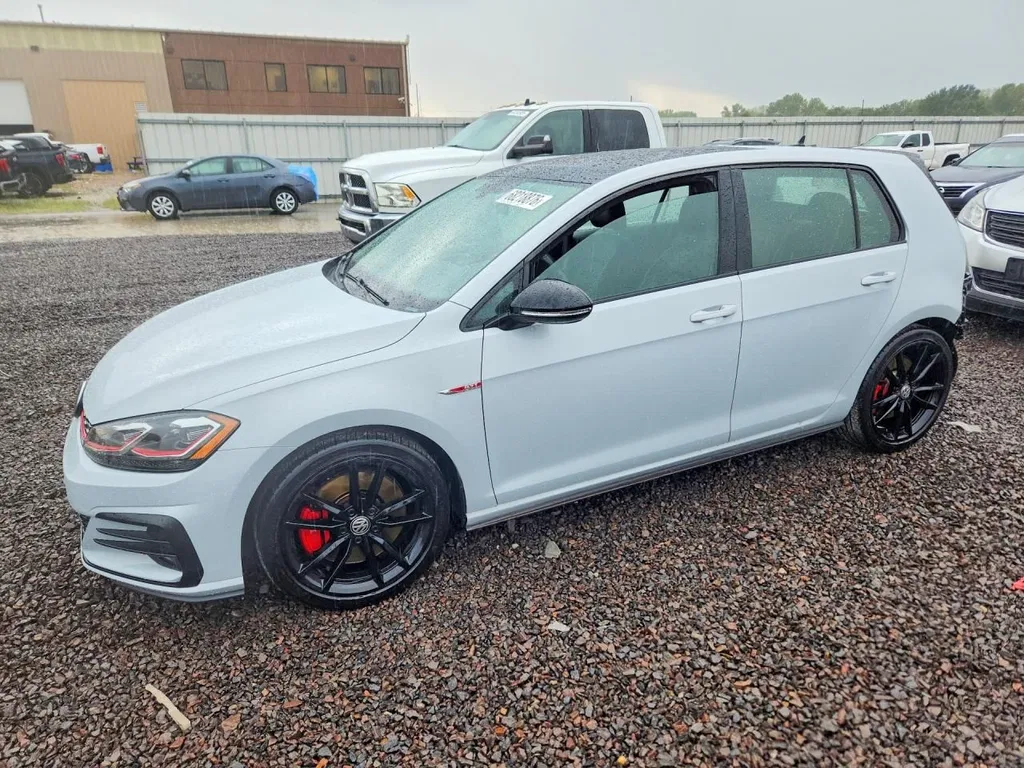 Zdjęcie: 2020 Volkswagen Golf