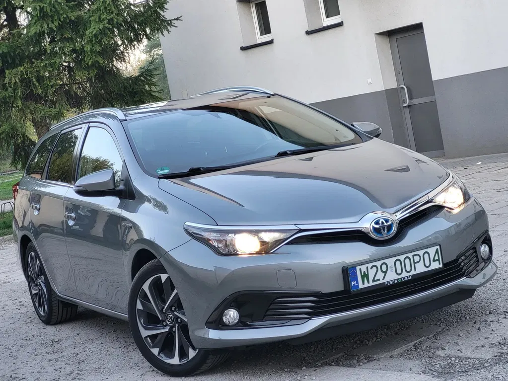 Zdjęcie: 2016 Toyota Auris