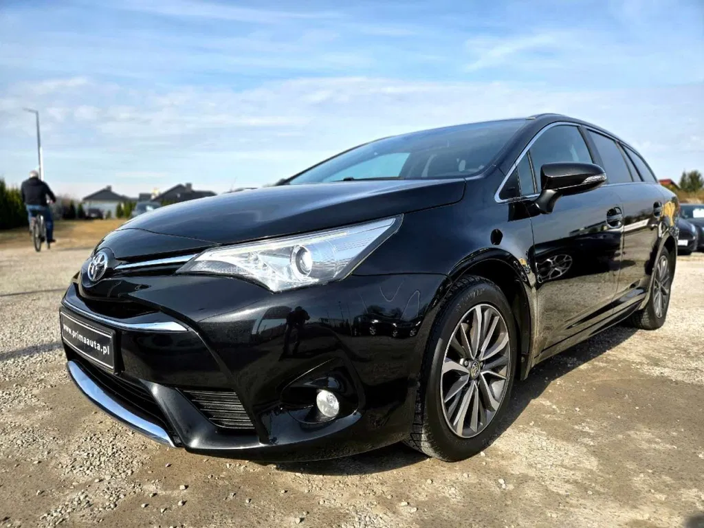 Zdjęcie: 2016 Toyota Avensis