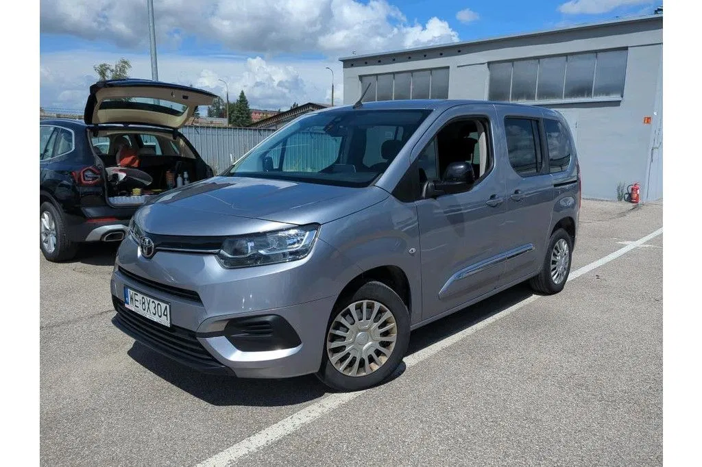 Zdjęcie: 2023 Toyota Proace Verso