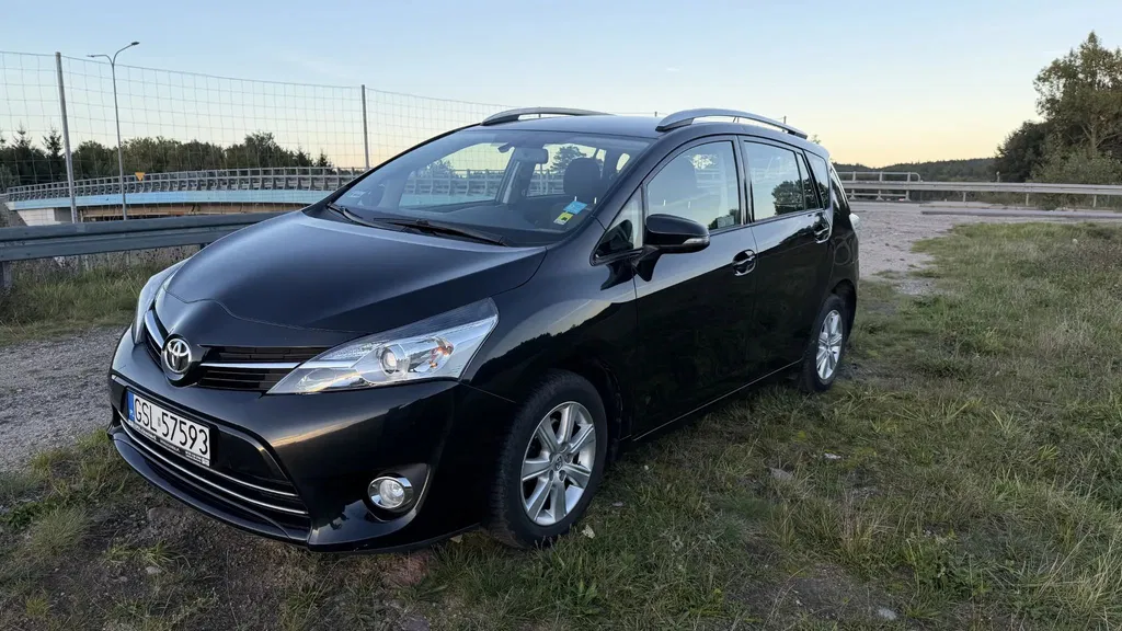 Zdjęcie: 2014 Toyota Verso