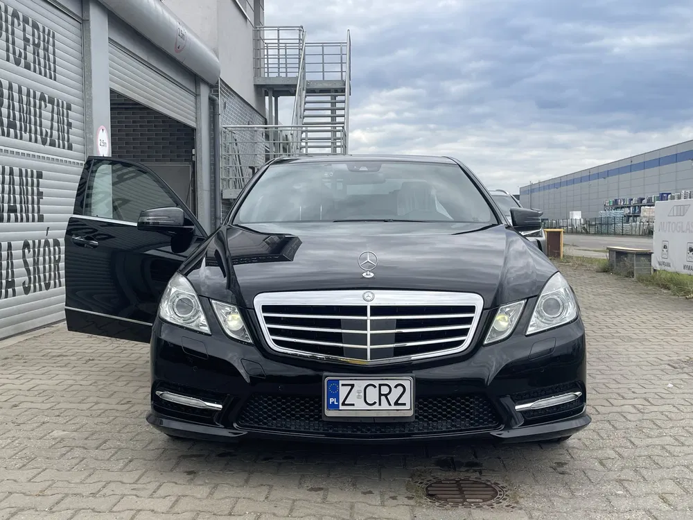 Zdjęcie: 2012 Mercedes-Benz E Klasa